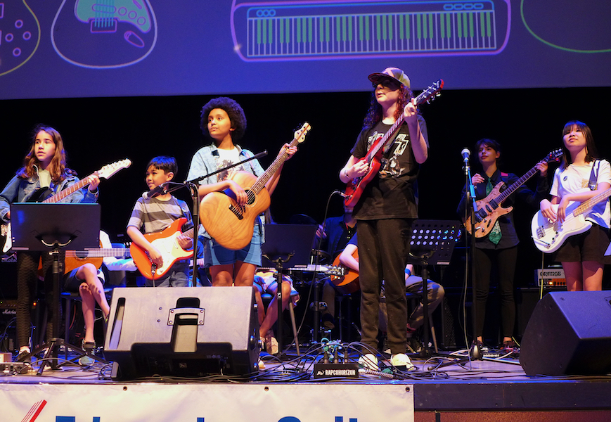 guitar kids performance
